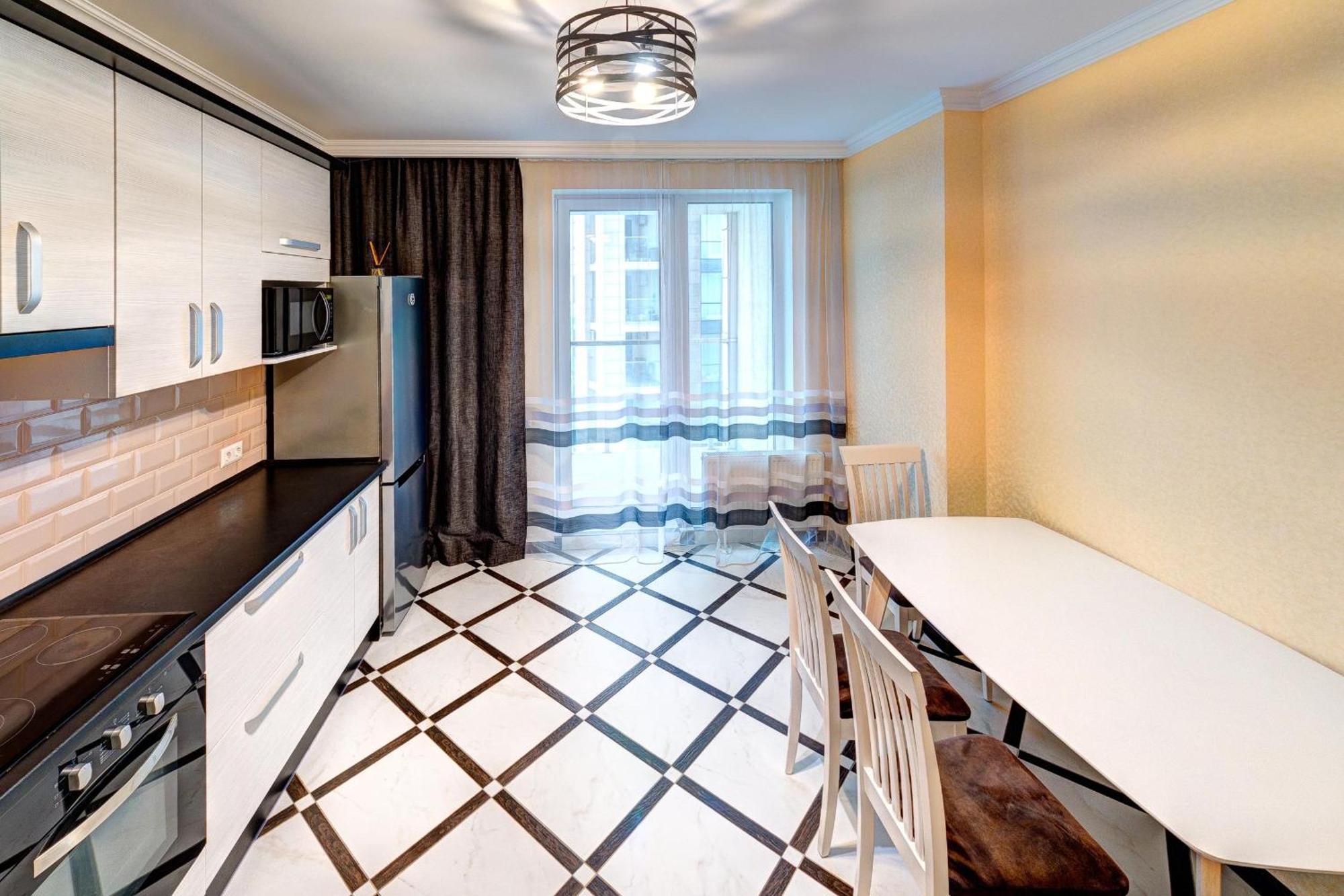 Apartment Voskresenska 18 , Парковые Озера Kiev Bilik gambar