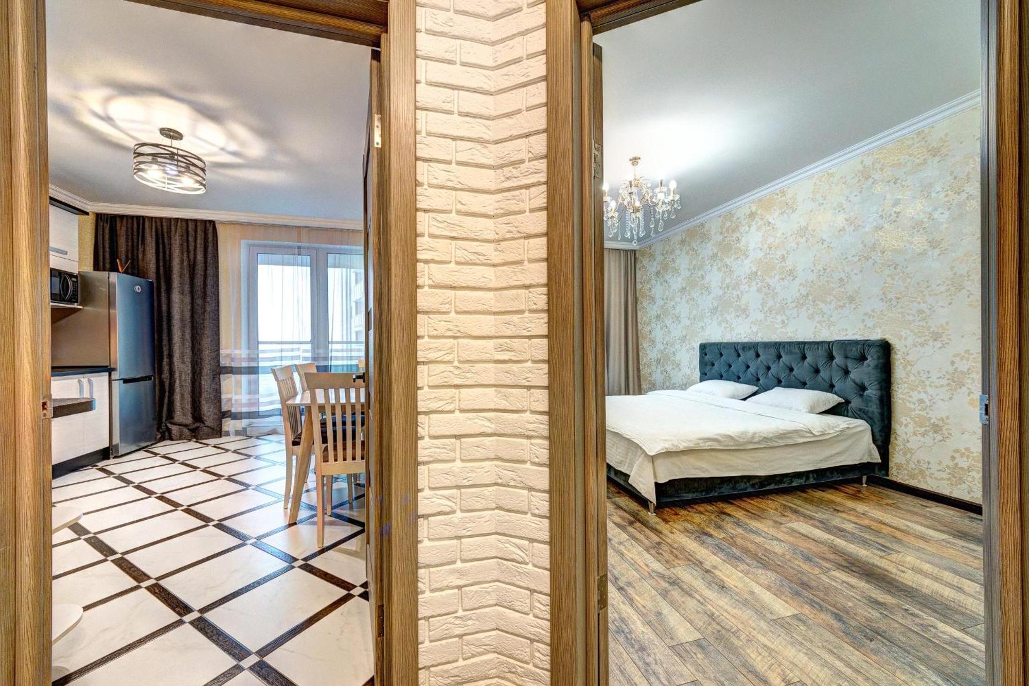 Apartment Voskresenska 18 , Парковые Озера Kiev Bilik gambar