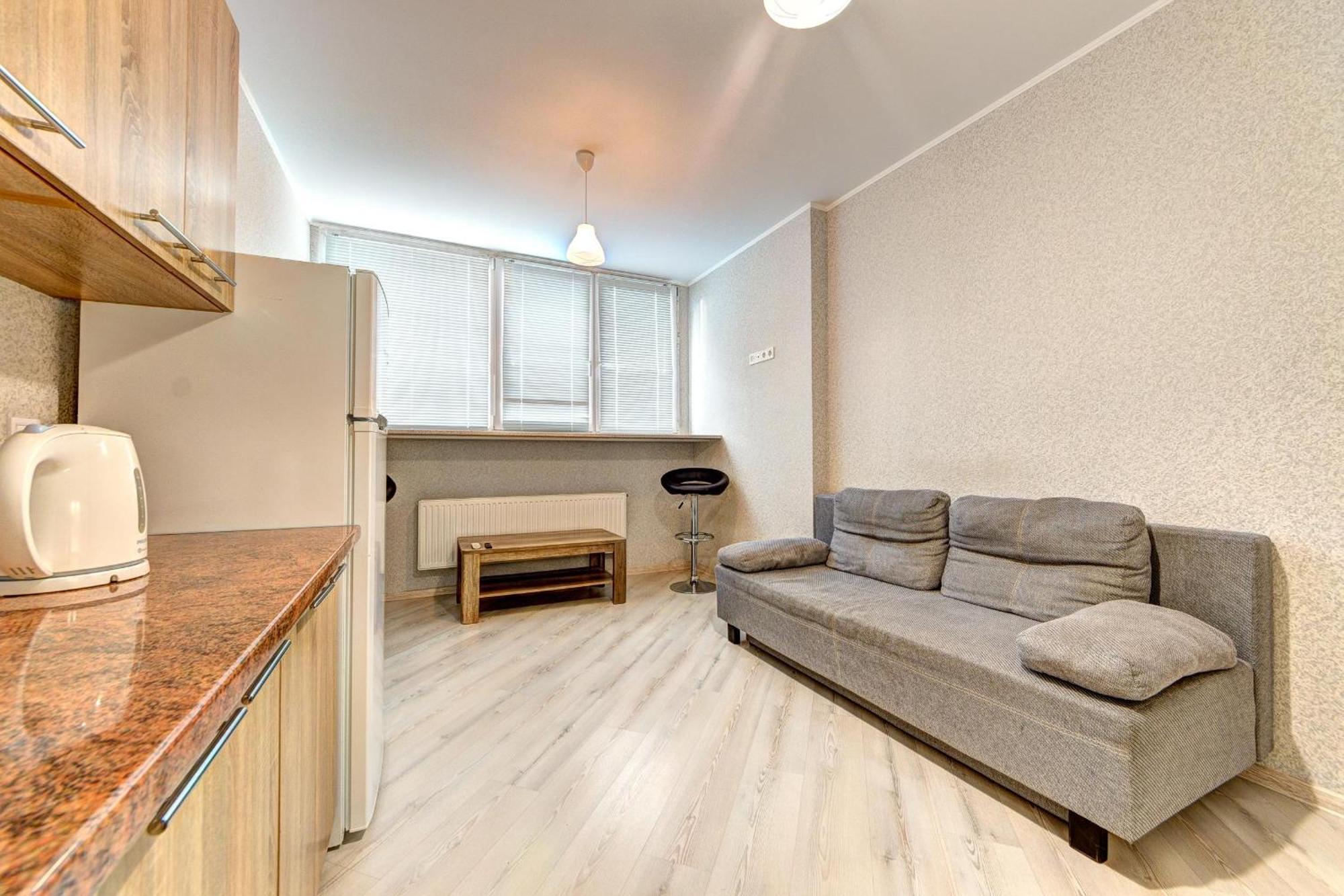 Apartment Voskresenska 18 , Парковые Озера Kiev Bilik gambar