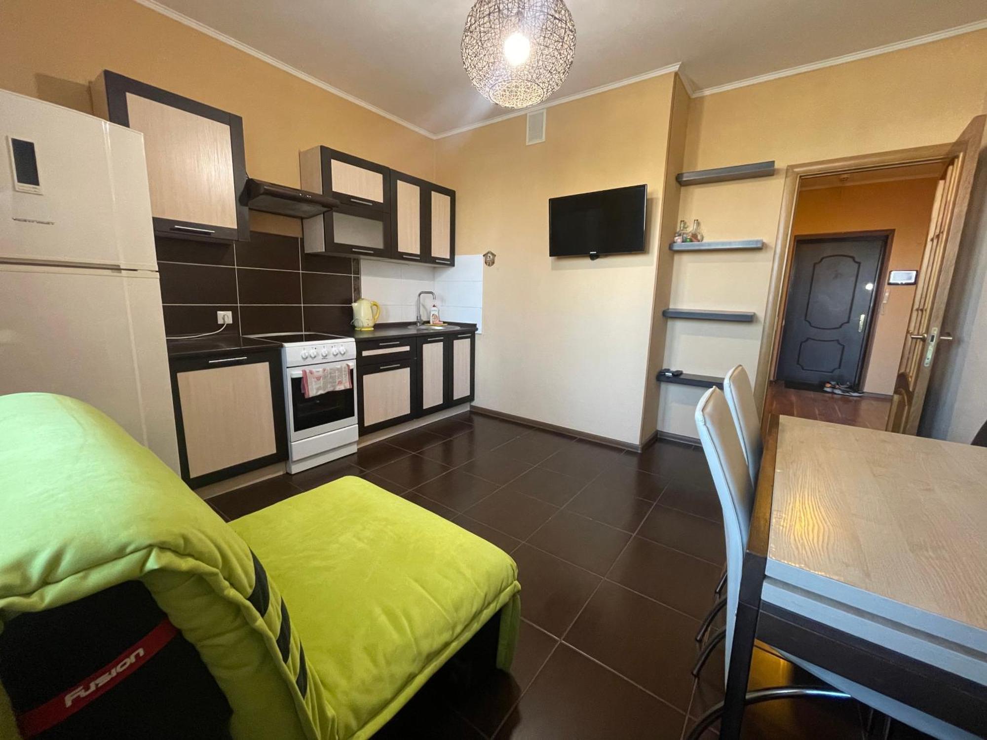 Apartment Voskresenska 18 , Парковые Озера Kiev Bilik gambar