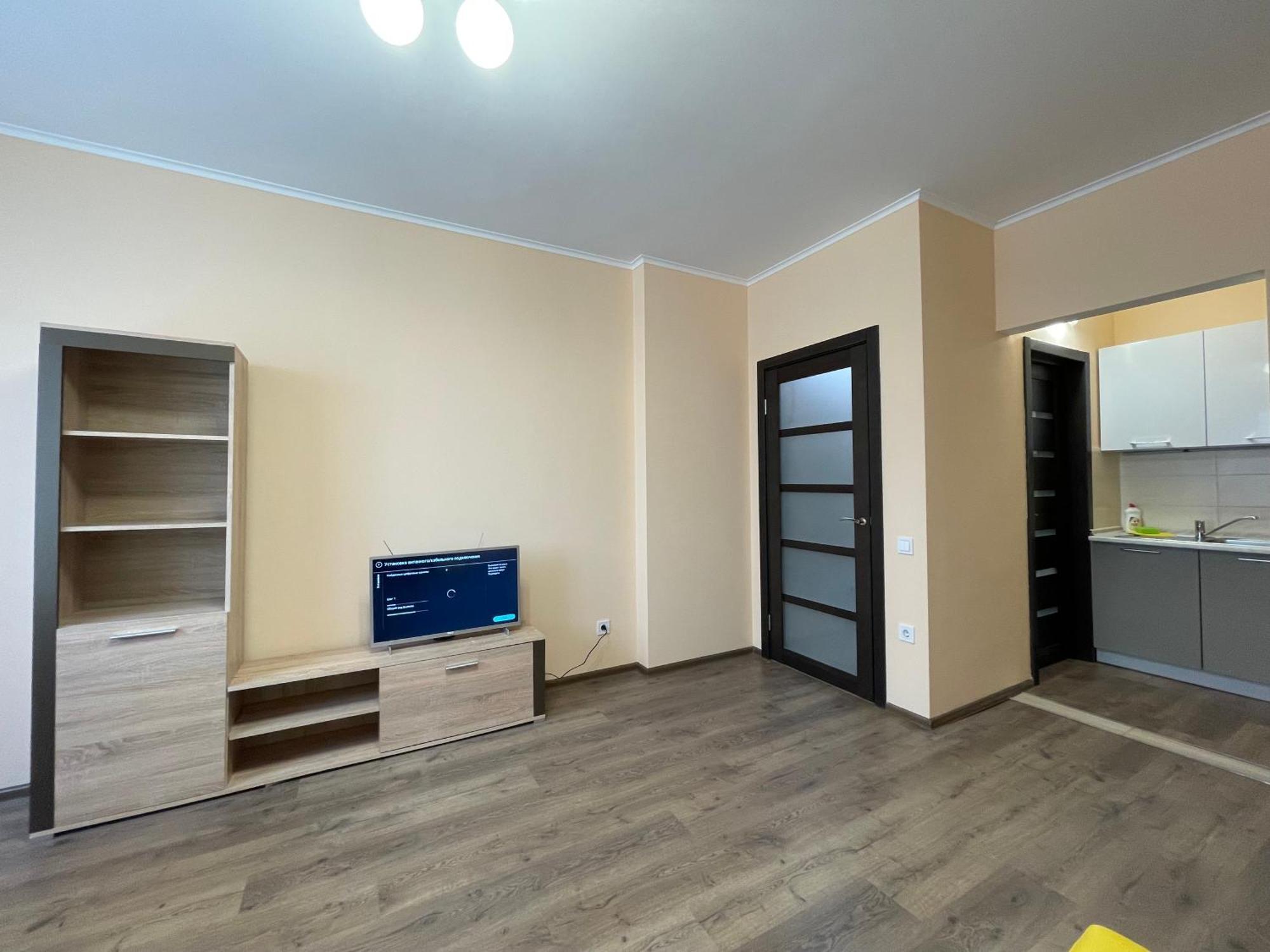 Apartment Voskresenska 18 , Парковые Озера Kiev Bilik gambar