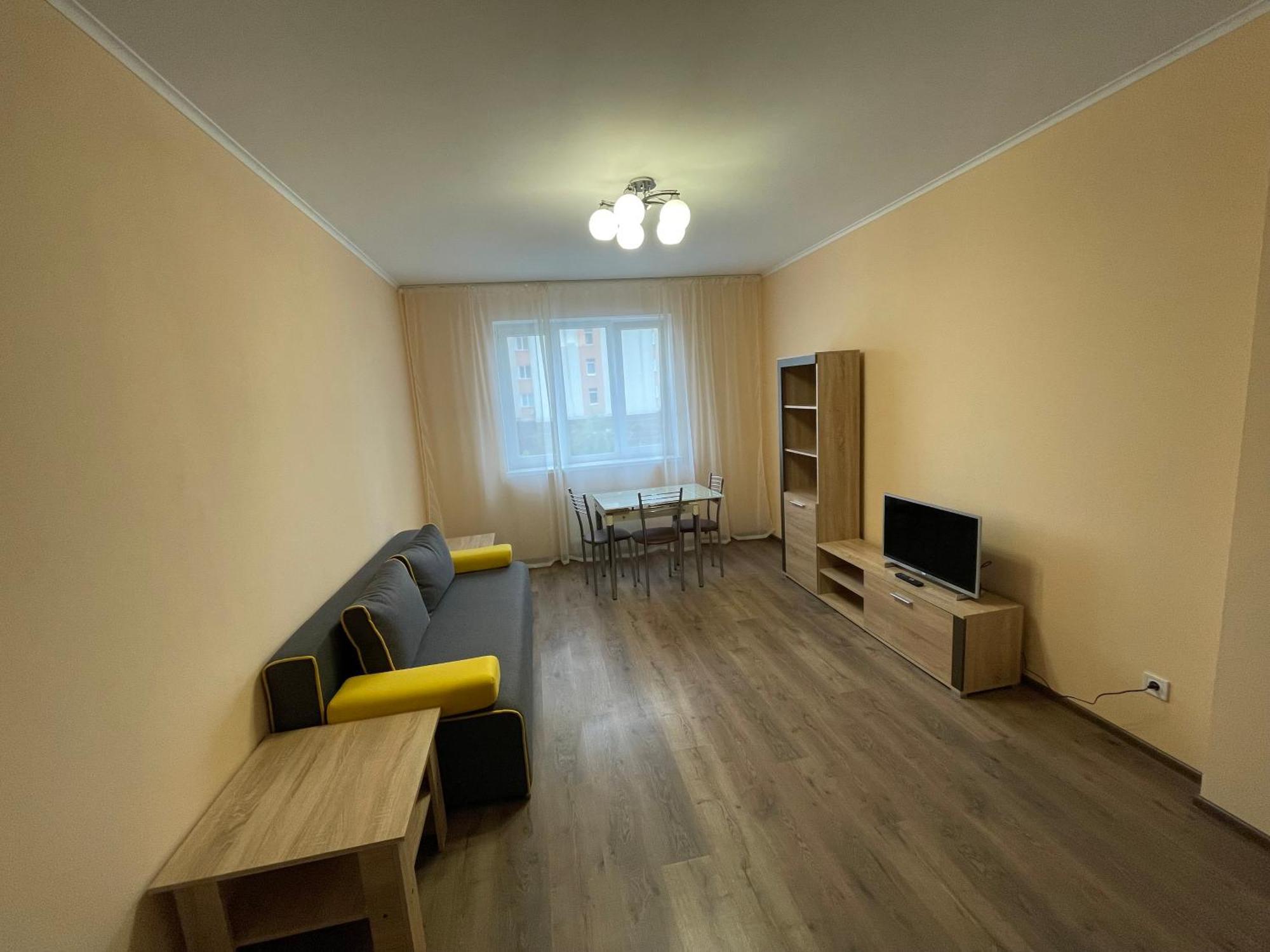 Apartment Voskresenska 18 , Парковые Озера Kiev Bilik gambar